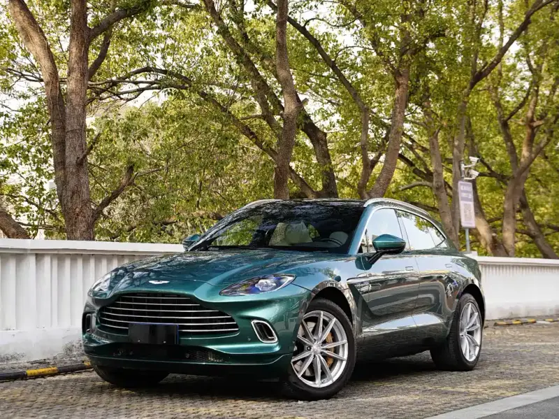 Aston Martin DBX, 2023