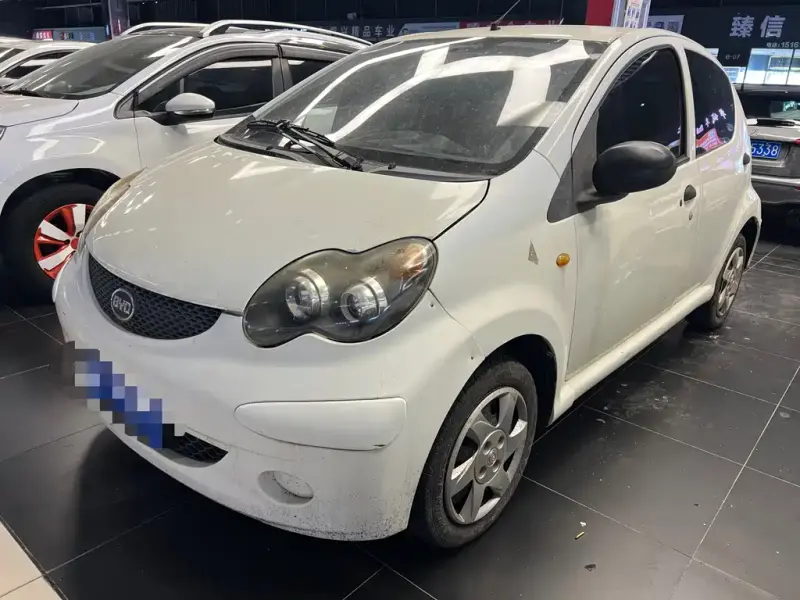 BYD F0, 2013