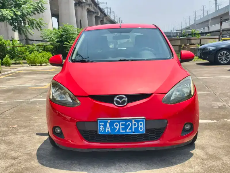 Mazda 2, 2013