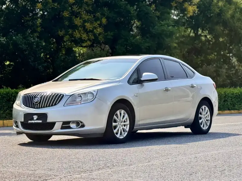 Buick Excelle, 2011 — фото 1