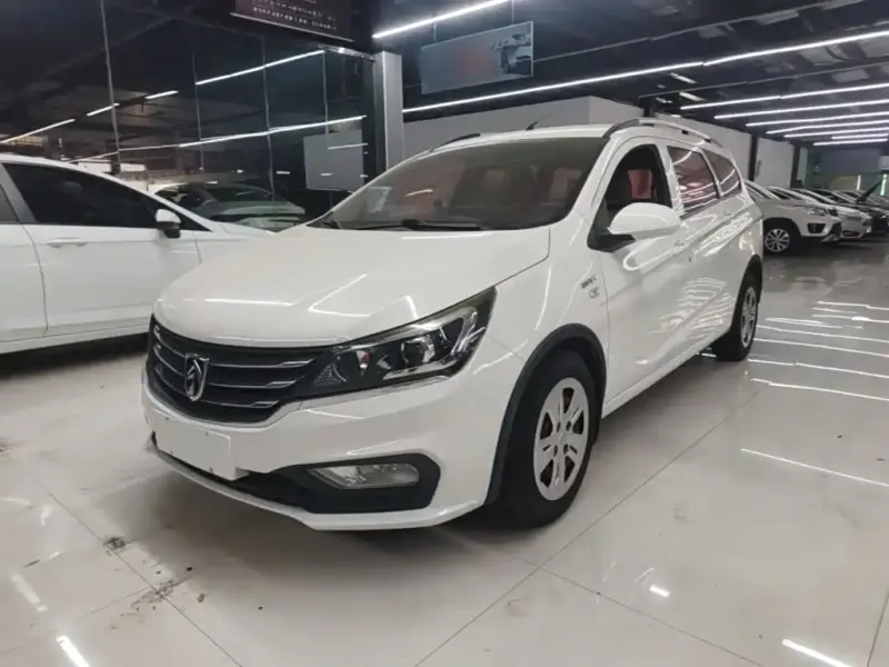 Baojun 310W, 2018