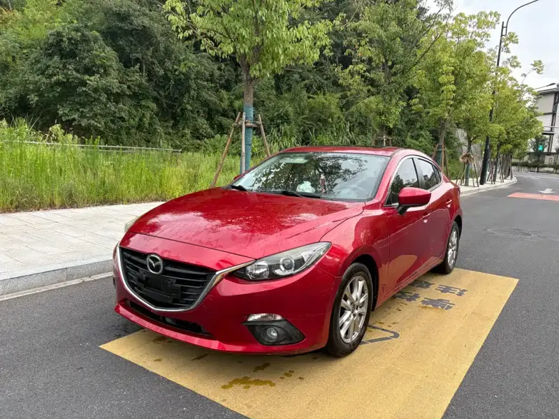 Mazda 3 Axela, 2016