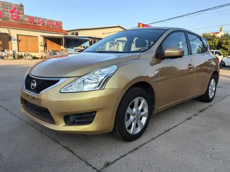 Nissan Tiida, 2015