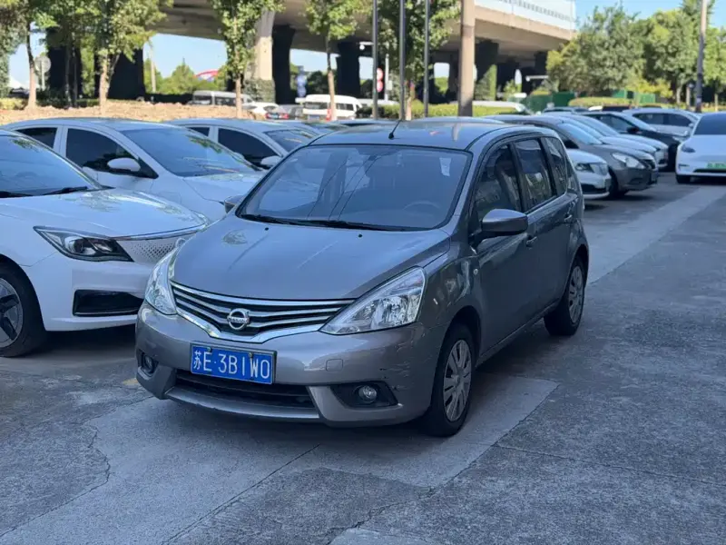 Nissan Livina, 2015