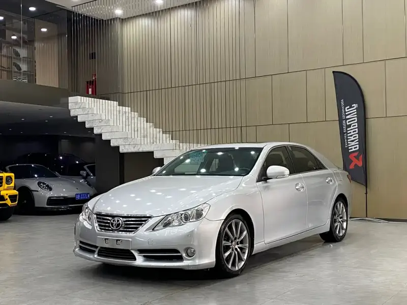 Toyota Reiz, 2011