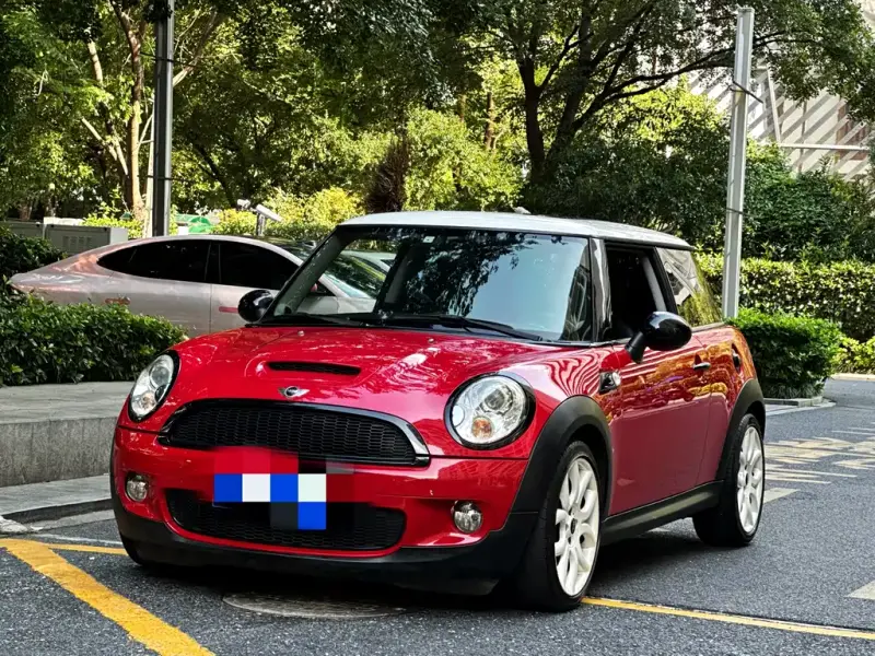 MINI Mini, 2011
