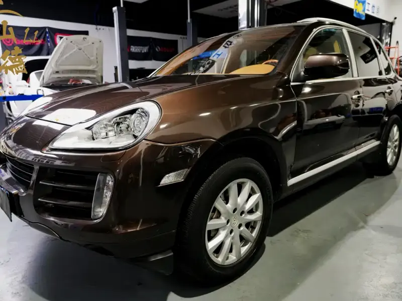 Porsche Cayenne, 2010