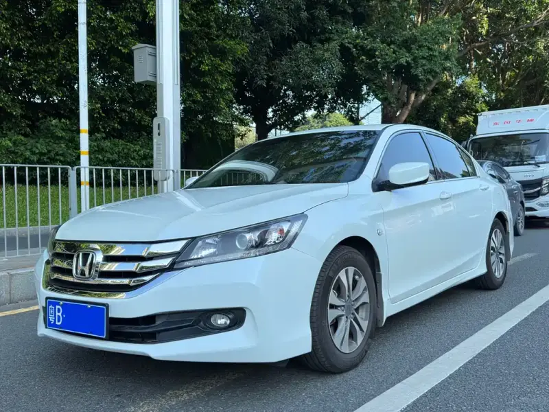 Honda Accord, 2015