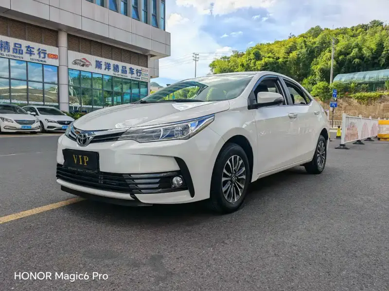 Toyota Corolla, 2019 — фото 1