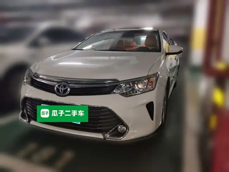 Toyota Camry, 2016