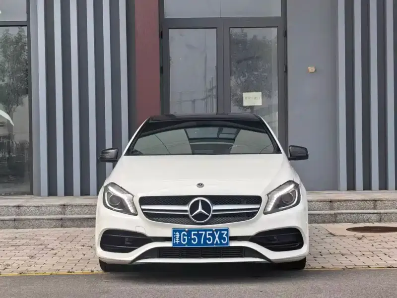 Mercedes-Benz A-Class (Import), 2015 — фото 1