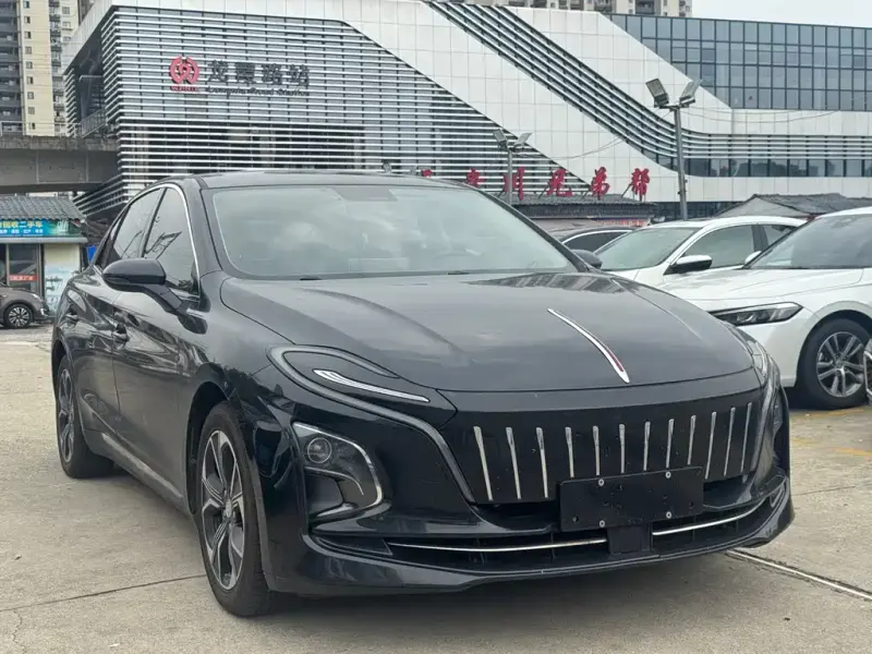 Hongqi E-QM5, 2022