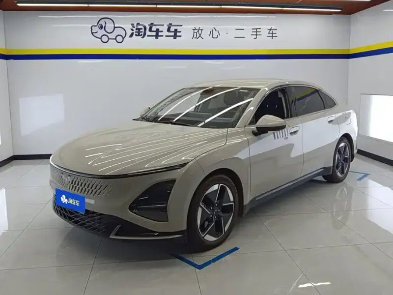Wuling Xingguang, 2024