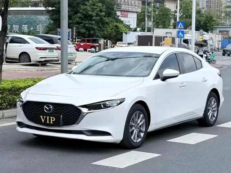 Mazda 3 Axela, 2022
