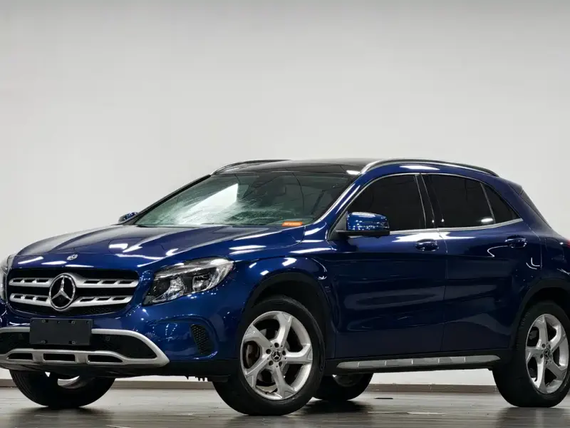 Mercedes-Benz GLA, 2018 — фото 1