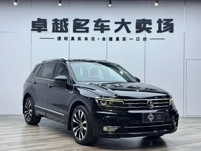 Volkswagen Tiguan L, 2019 — фото 1