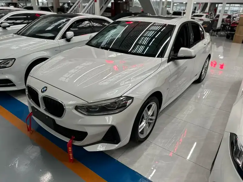 BMW 1 Series, 2021