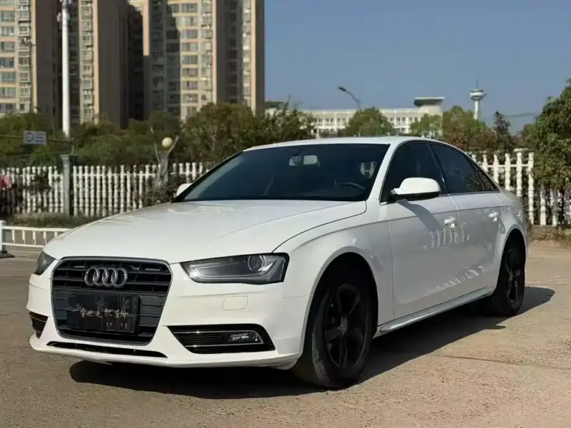Audi A4L, 2015