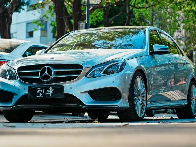 Mercedes-Benz E-Class, 2015 — фото 1