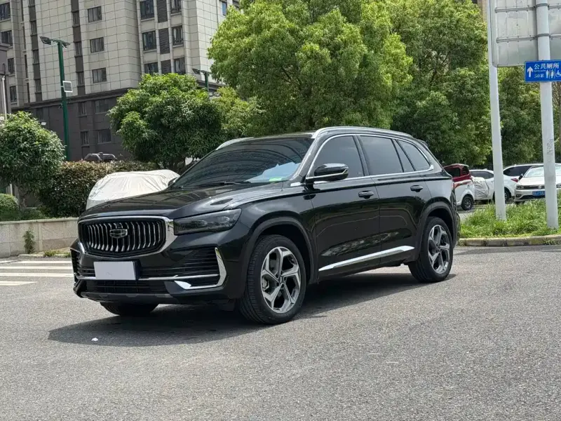 Geely Xingyue L, 2025