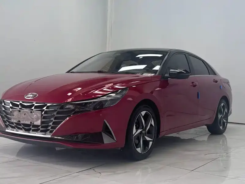 Hyundai Elantra, 2022