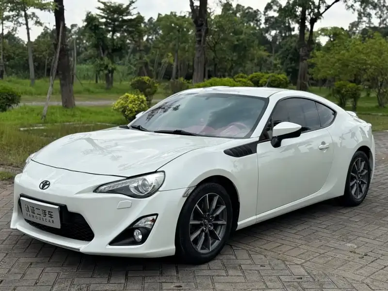 Toyota 86, 2015 — фото 1