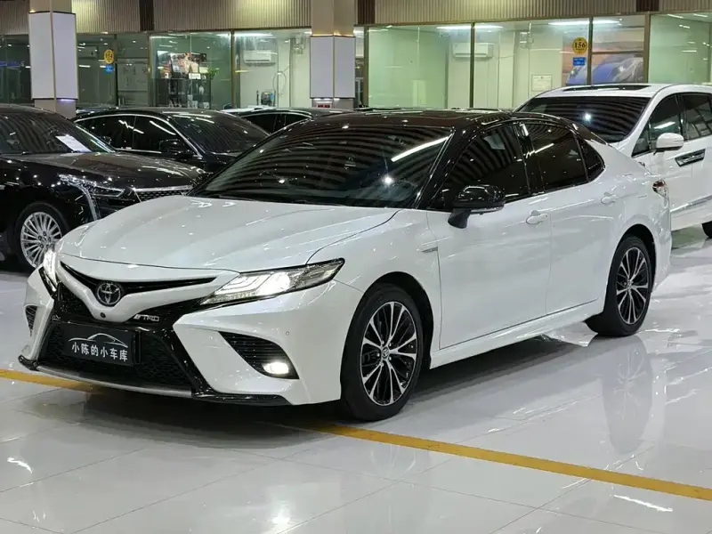 Toyota Camry, 2019