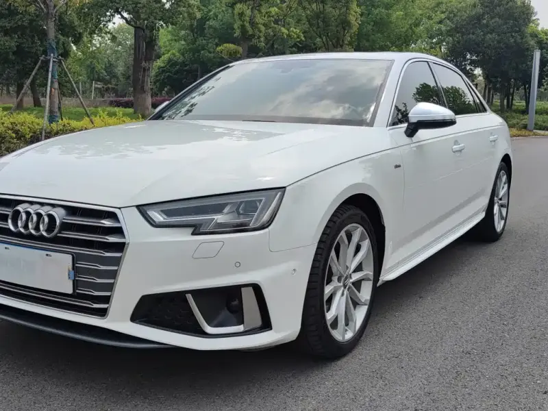 Audi A4L, 2019
