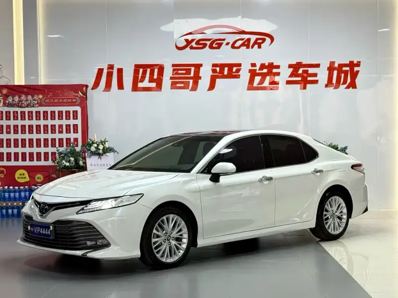 Toyota Camry, 2020