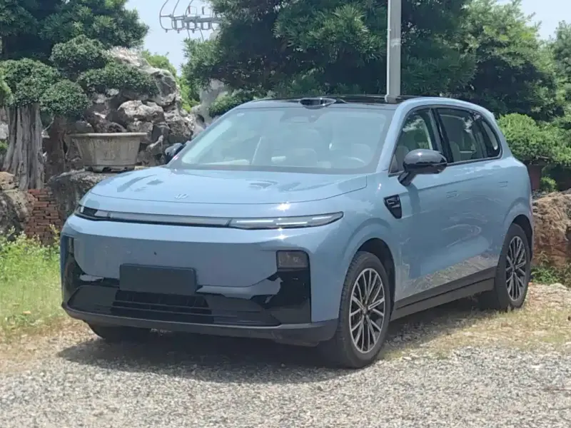 Leapmotor B10, 2025