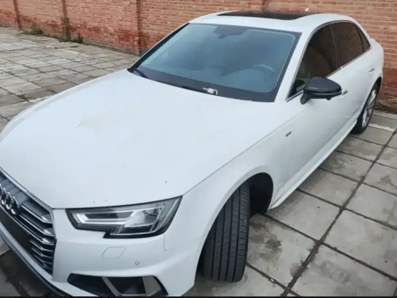 Audi A4L, 2019