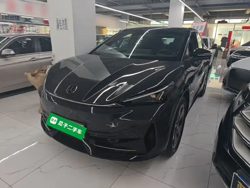 Volkswagen 06, 2025