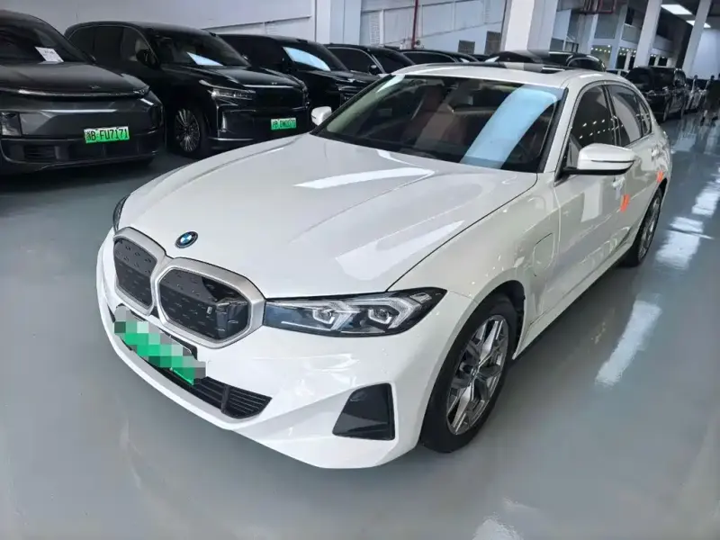 BMW i3, 2024