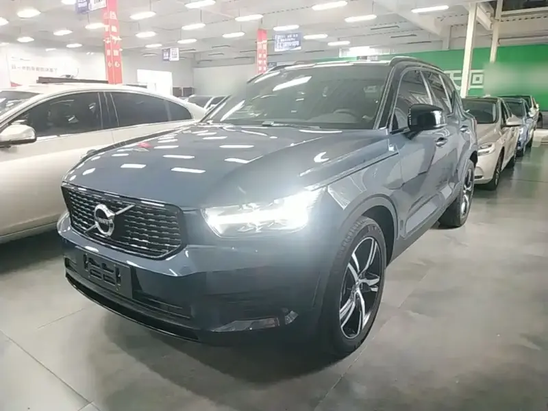 Volvo XC40, 2022