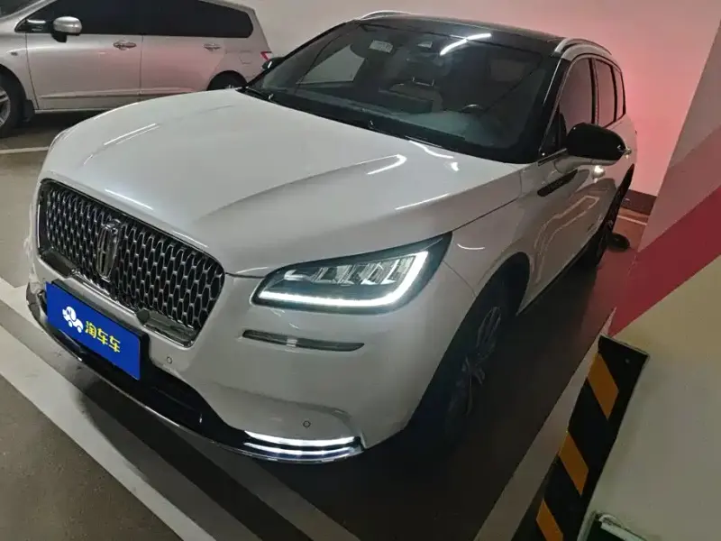 Lincoln Corsair, 2022