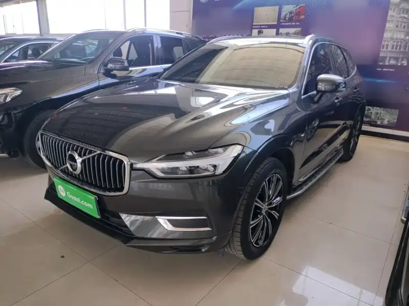 Volvo XC60, 2021 — фото 1