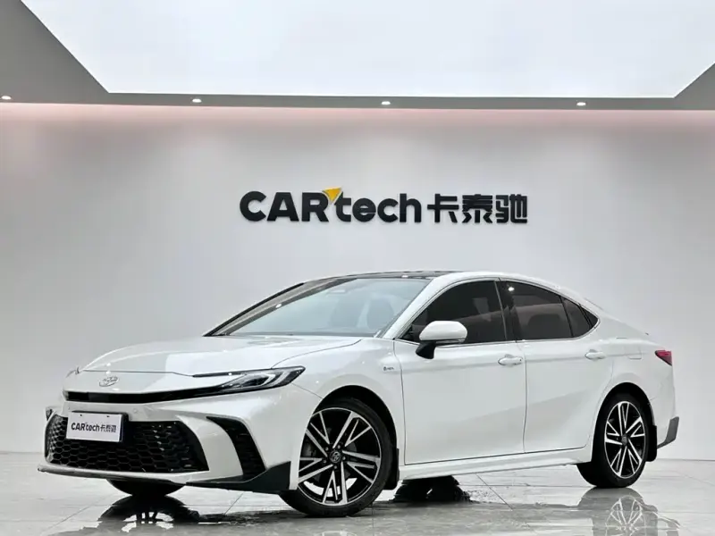 Toyota Camry, 2024