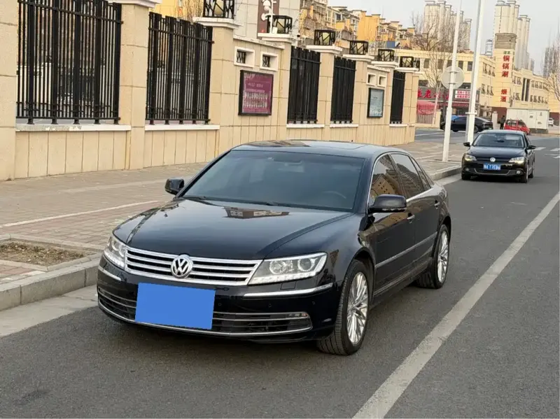 Volkswagen Phaeton, 2016