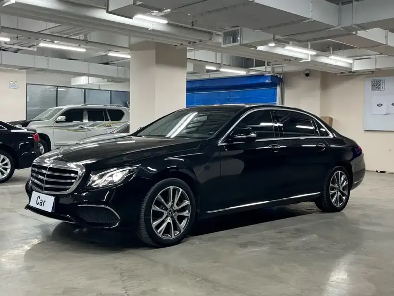 Mercedes-Benz E-Class, 2020 — фото 1