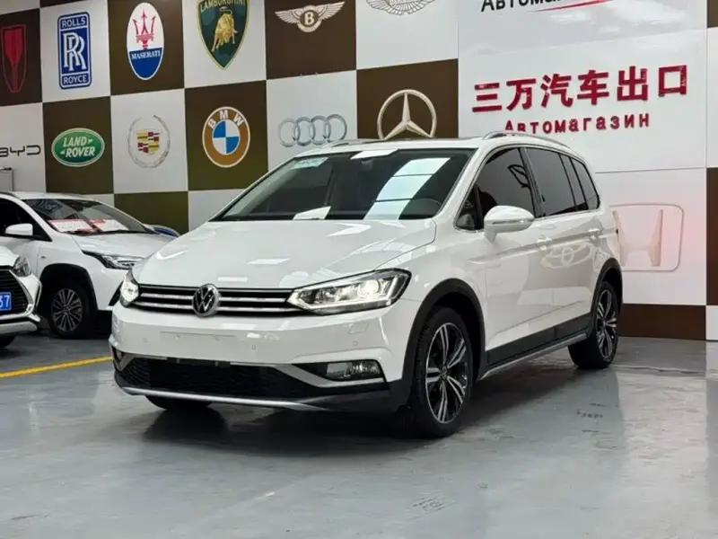 Volkswagen Touran, 2022