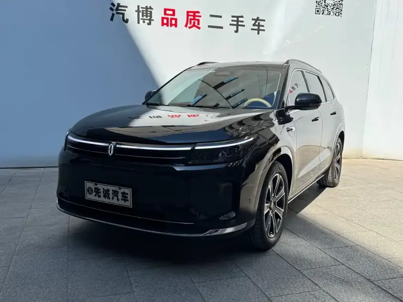AITO M7, 2025