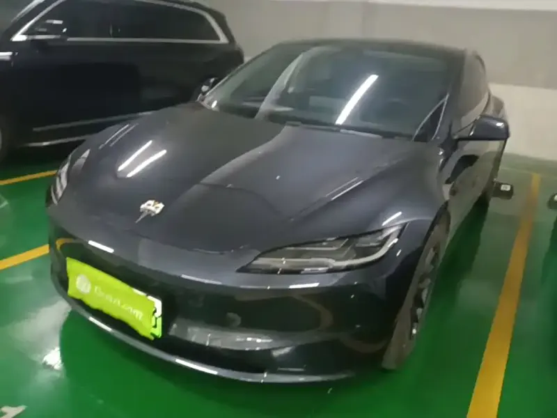 Tesla Model 3, 2025
