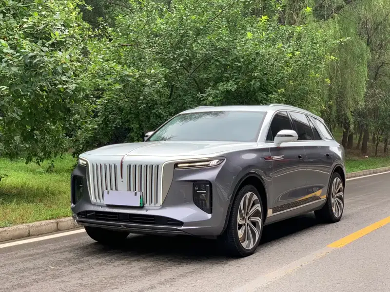 Hongqi E-HS9, 2023