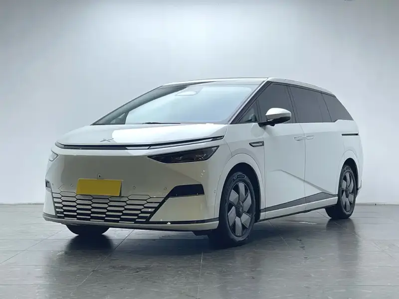 XPeng X9, 2024
