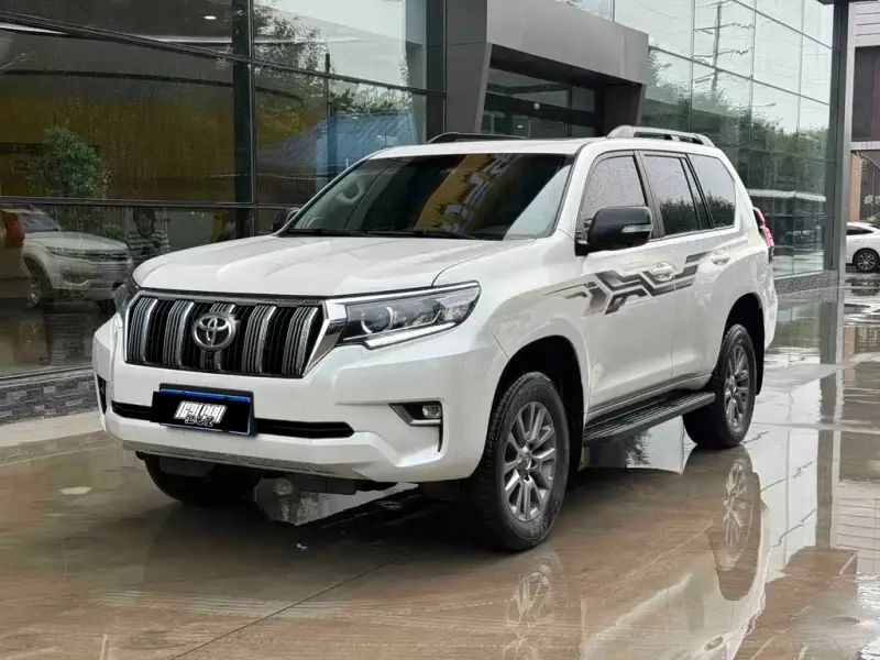 Toyota Prado, 2018 — фото 1