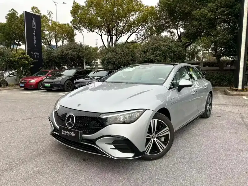 Mercedes-Benz EQE, 2025