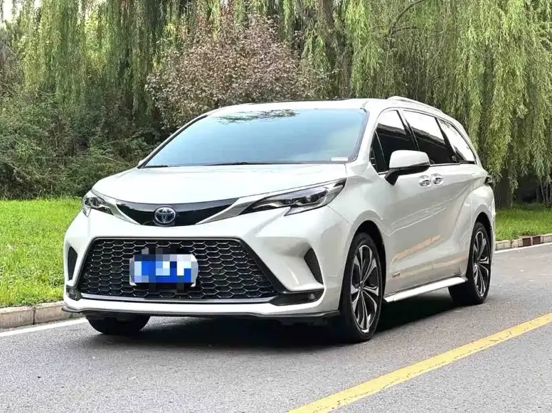 Toyota Granvia, 2023
