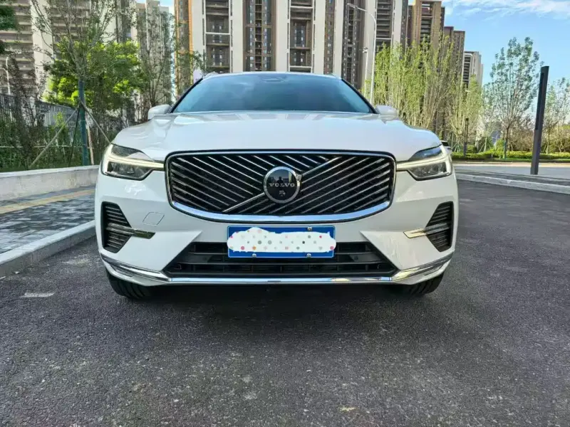 Volvo XC60, 2025