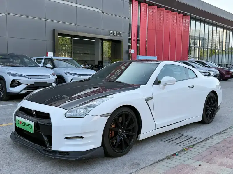 Nissan GT-R, 2012