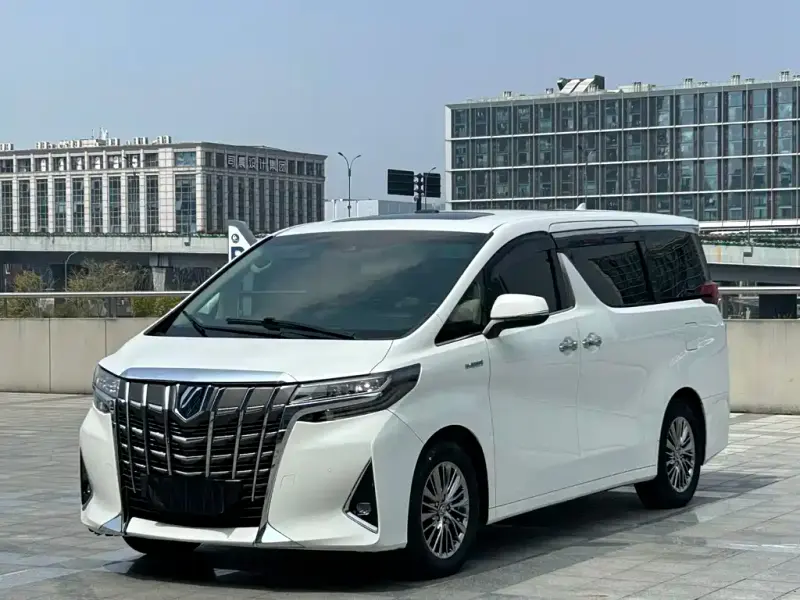 Toyota Alphard, 2022